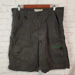 Men's Wrangler "Performance Series" cargo shorts, size 34